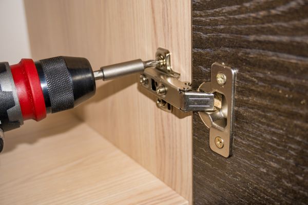 Cabinet Hinge Replacement in Bastrop