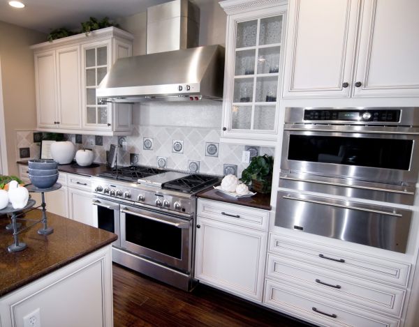 Custom Cabinet Building in Bastrop